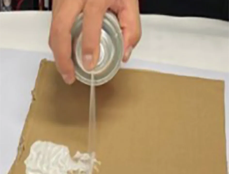 Spray-multifunctional-glue