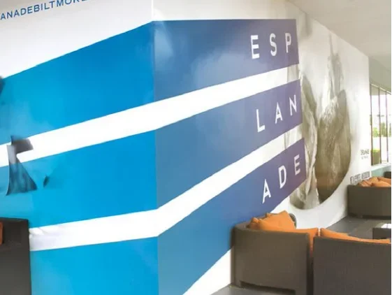 גליל ויניל מדבקה לבן מט פלקסטק גב אפור רוחב 127 ס"מ 50 מטר סולבנט 100 מיקרון PP-10-P-3