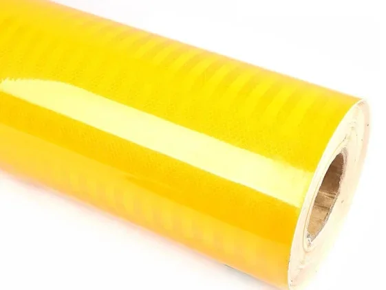 גליל לבן להדפסה מחזיר אור רוחב 124 ס"מ אורך 45.7 מטר RFC-001